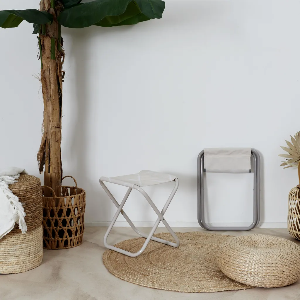 Tabouret Pliant de Pêche et Bivouac Terre Inconnue Coloris Beige Soft