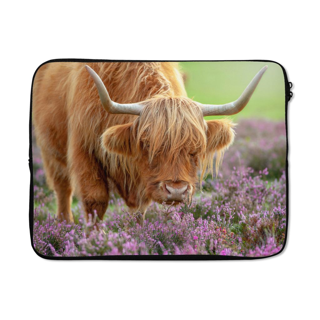 MuchoWow Laptop Hülle 17 Zoll Laptoptasche Schottischer Highlander - Lila - Blumen - Zipper - Schutzabdeckung