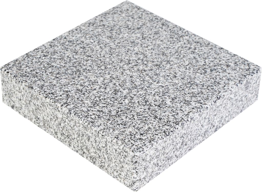 Grabsockel aus Schlesischem Granit, modern, hochglanzpoliert, witterungsbeständig, 5 cm hoch, 19,5 cm breit, 19,5 cm tief