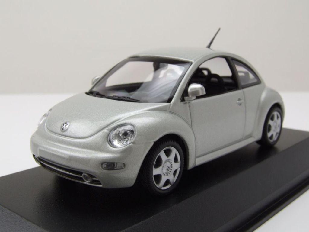 Maxichamps 940058000 VW New Beetle Käfer 1998 silber 1:43 Produktbild 