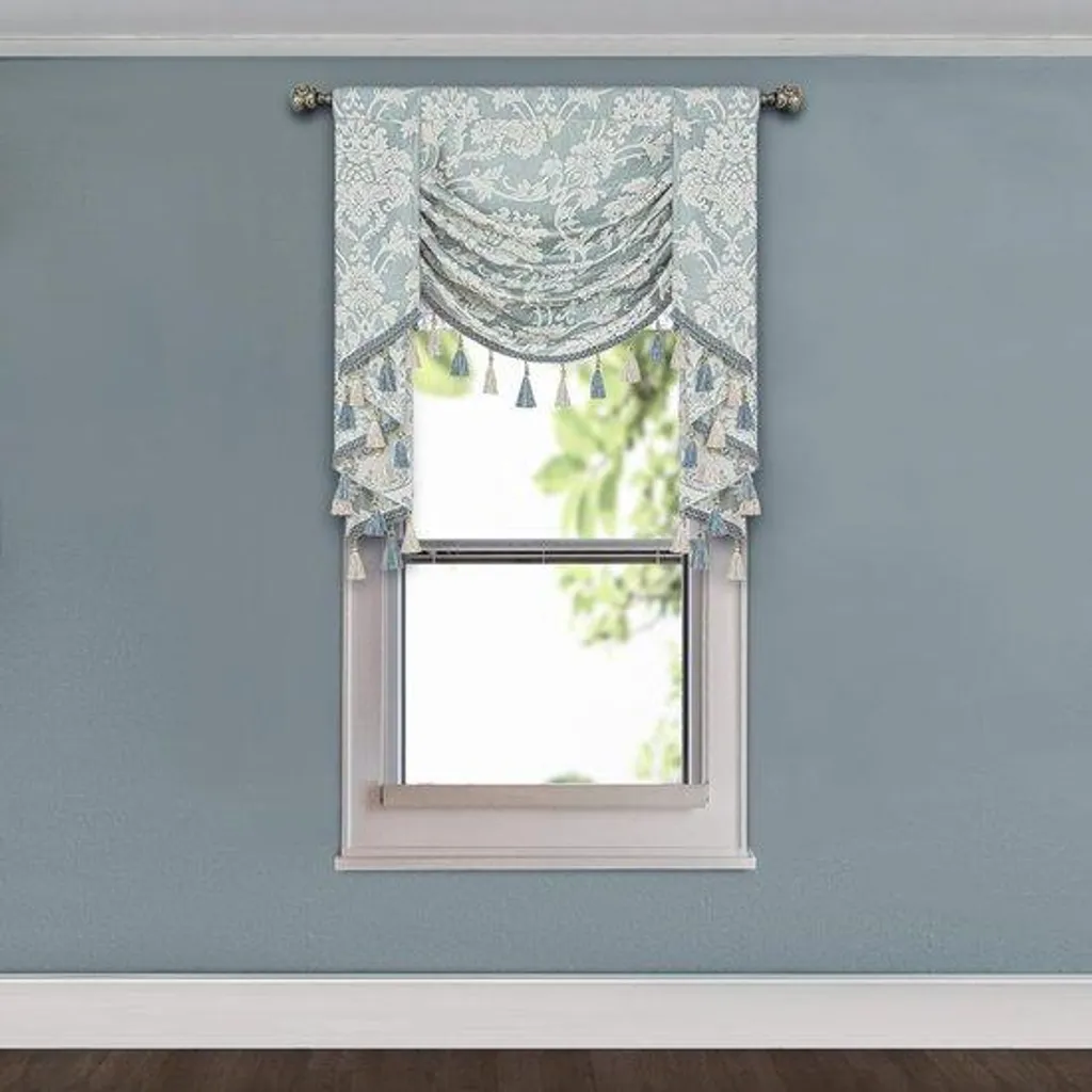 Décoration murale bohème en tissu vert gris 100 cm avec franges douces