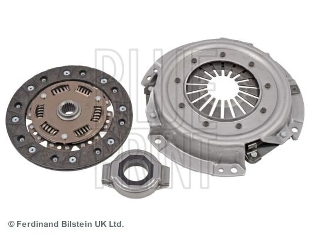 Réparer embrayage Nissan avec le kit Blue Print ADN130118 haute qualité