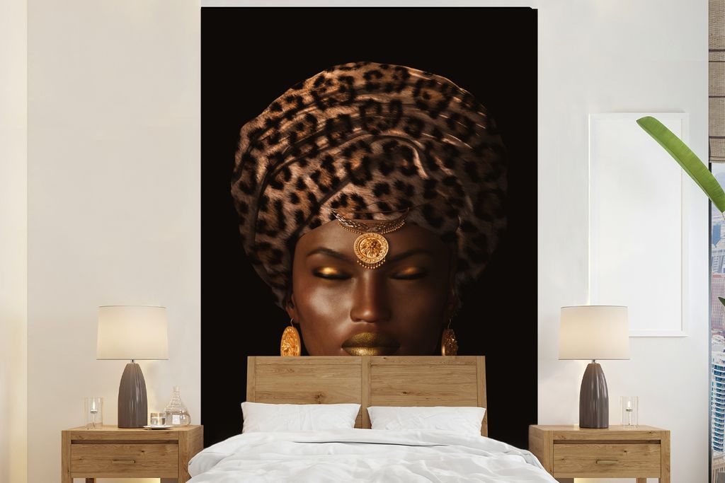 MuchoWow Fototapete für Wohnzimmer oder Schlafzimmer Wandtapete Vinyl Motivtapete Frau - Kopftuch - Tigerdruck - 155x240 cm - Tapete