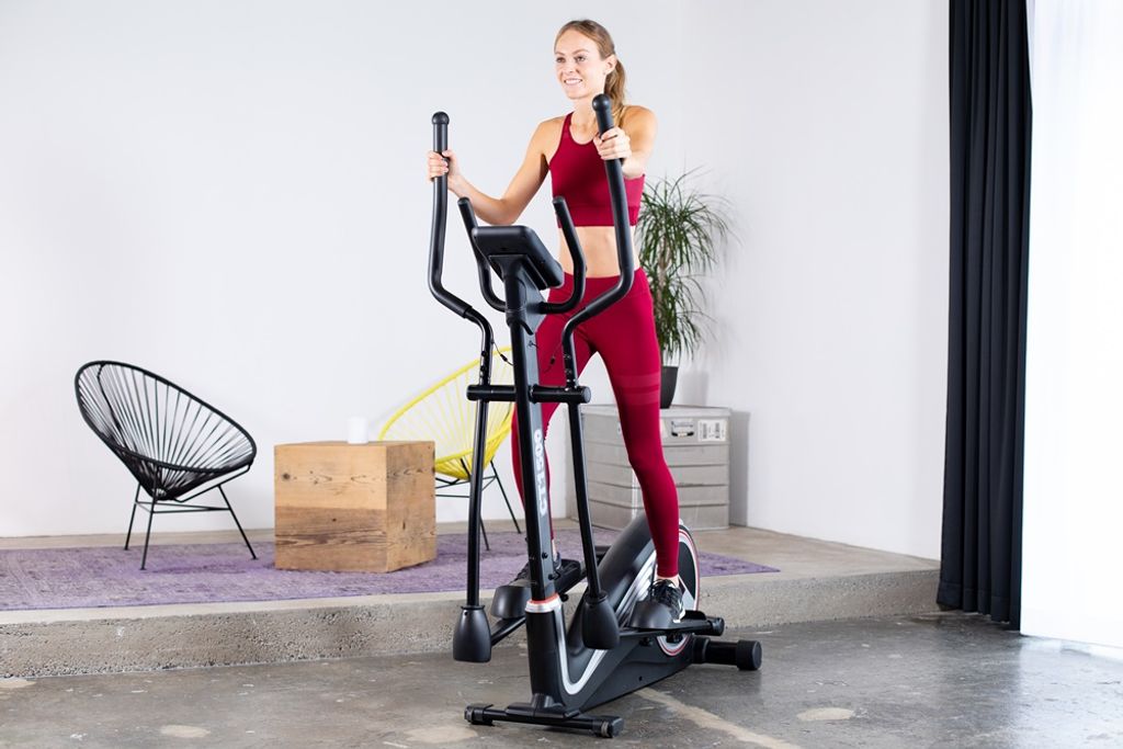 Motive Fitness by U.N.O. Crosstrainer CT 1500