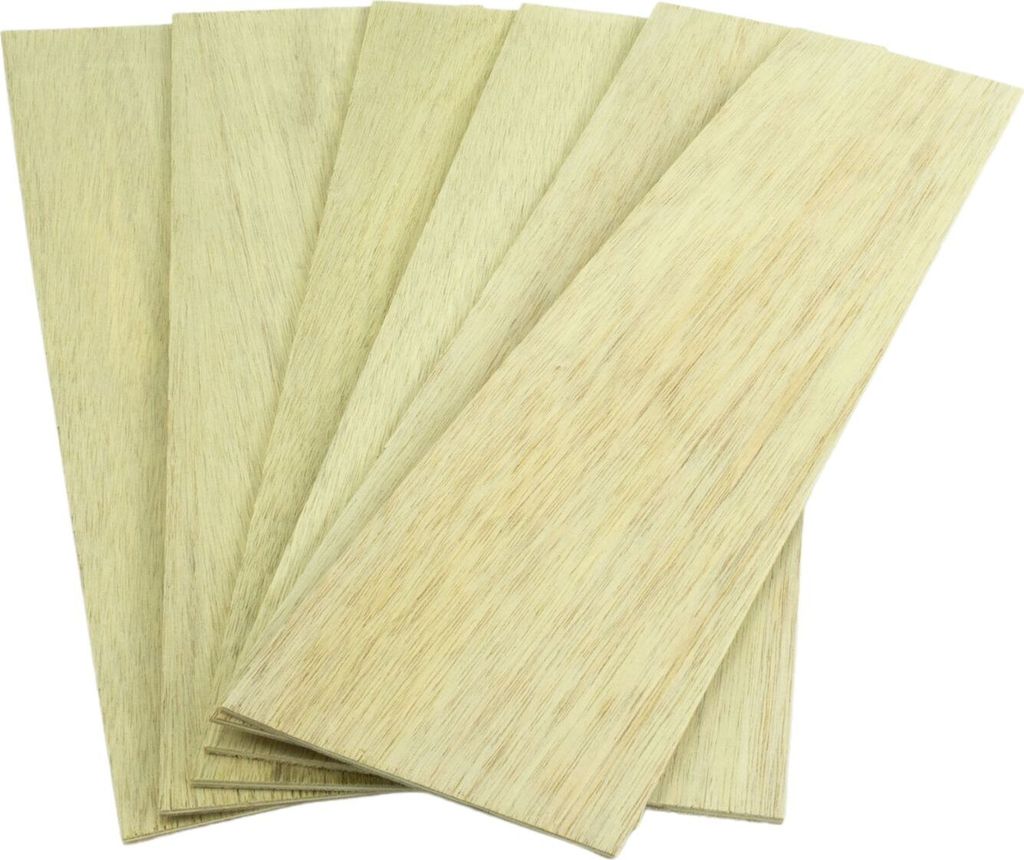 3.2 mm Paulownia Plywood, Sperrplatte, Sperrholz - unbehandelte Ceiba Stücke 25x118cm
