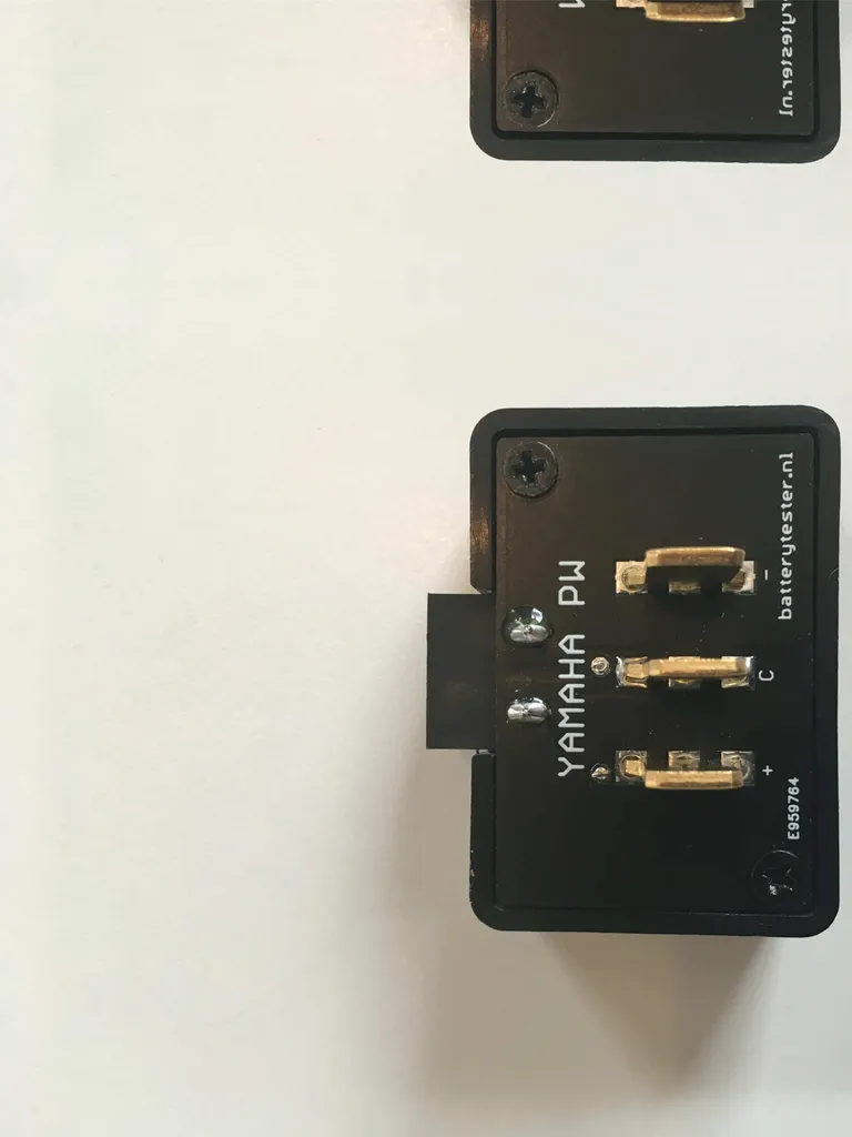 Interface de test Yamaha PW Smart avec connectique robuste renforcée - 2
