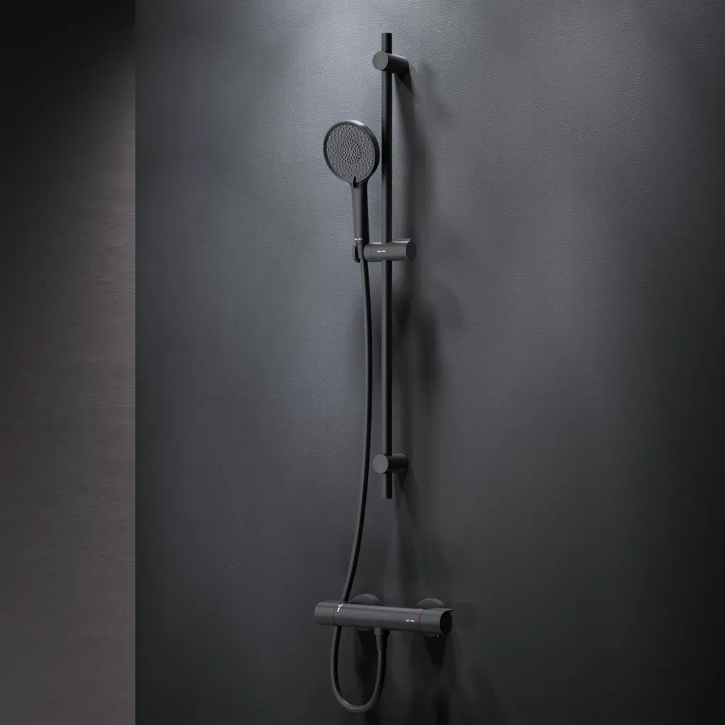 Douche thermostatique stable AM.PM noir mat : finies les variations d'eau