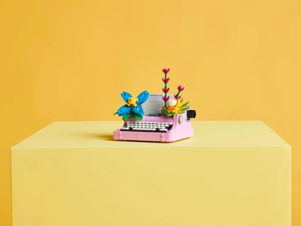 Machine à écrire LEGO Creator 31169 avec fleurs, objet de collection rétro - 33
