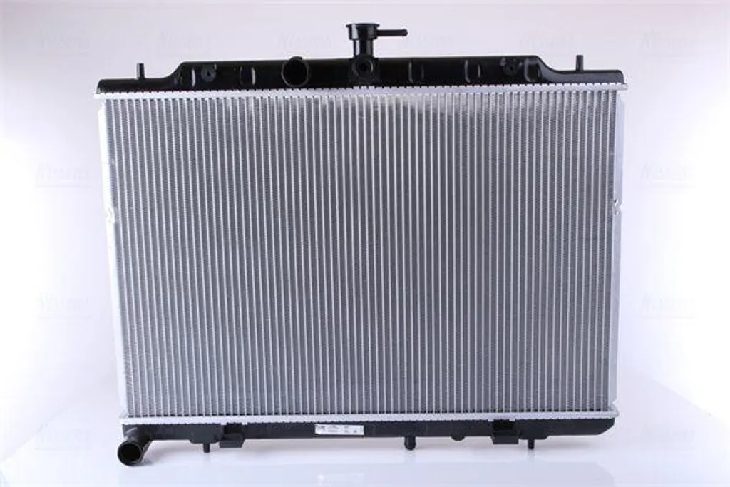 Stop surchauffe X-Trail avec le radiateur NISSENS 67366 OE 214003UC5A