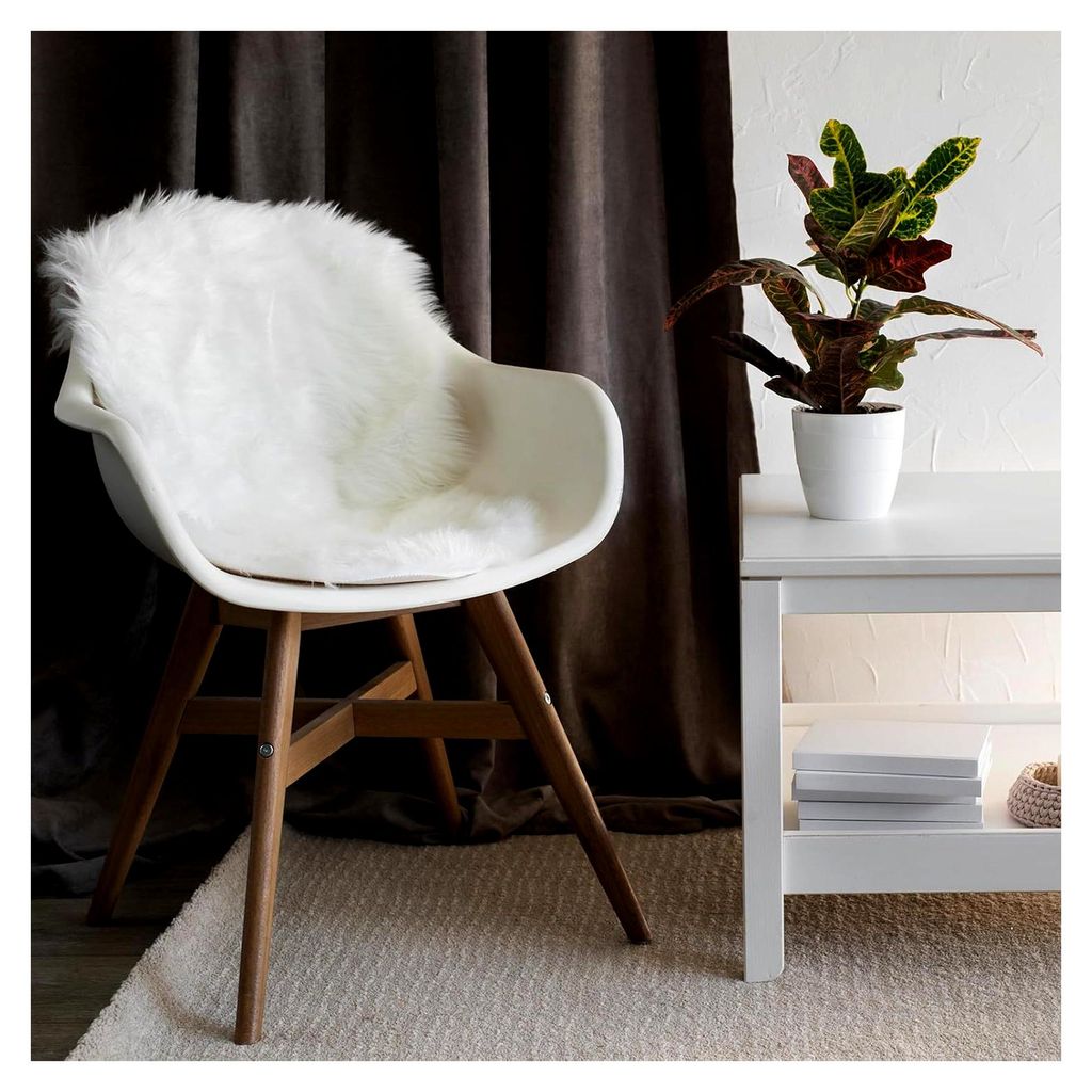 4 Stück Kunstfell-Teppich aus Faux Schaffell, zur Dekoration Ihres Zuhauses oder zur Wärmeisolierung im Winter als Teppich, Sofakissen und Decken...