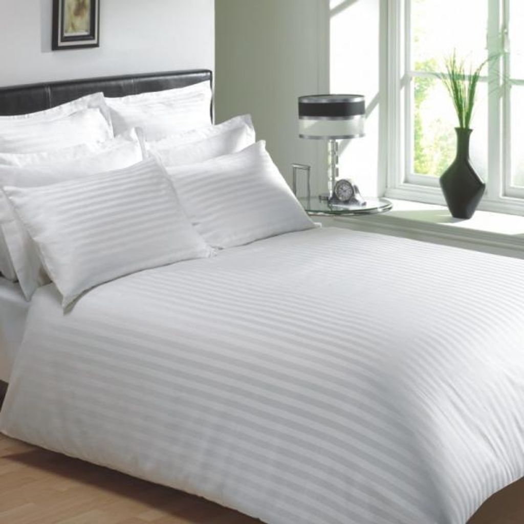 Kopfkissenbezug 50x60 cm aus Baumwollsatin - elegante und langlebige Qualität für Ihr Schlafzimmer