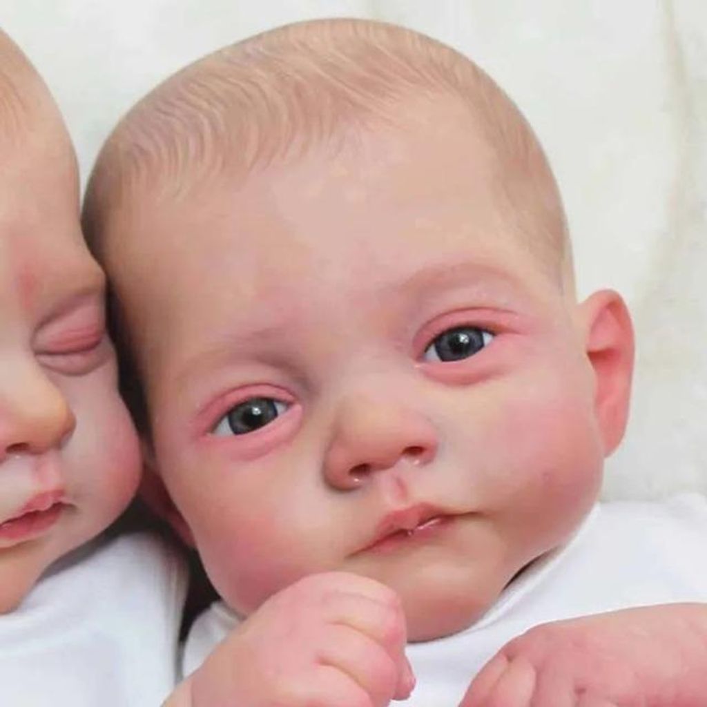 45 Cm Große, Handbemalte Zwillings-Reborn-Puppe Mit Weichem Baumwollkörper Und 3D-Haut, Mehrschichtiger Bemalung Und Sichtbaren Adern.