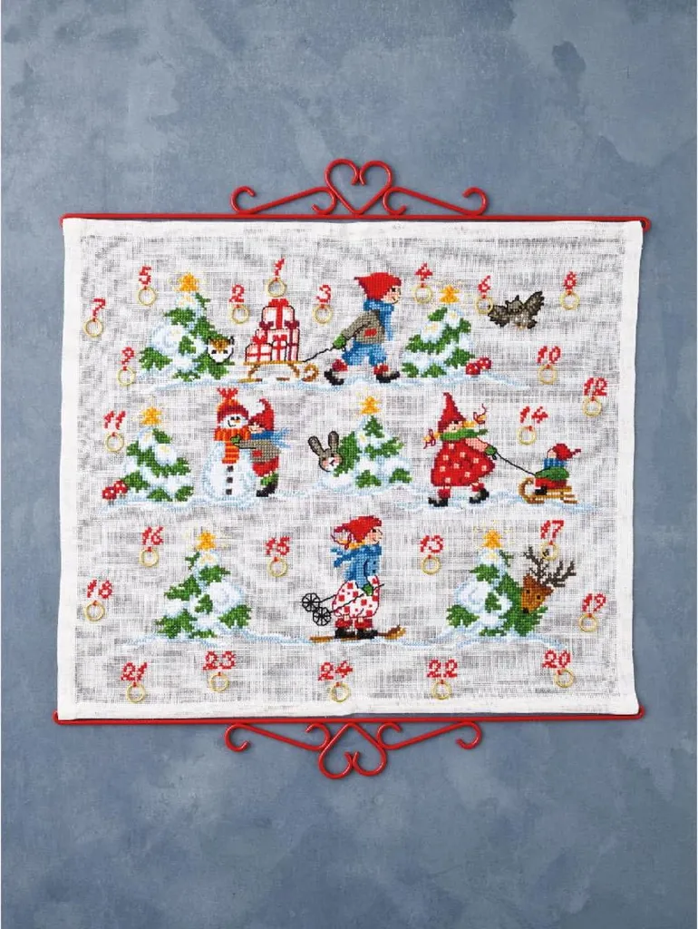 Kit Calendrier Avent à broder : Finissez votre déco de Noël Permin