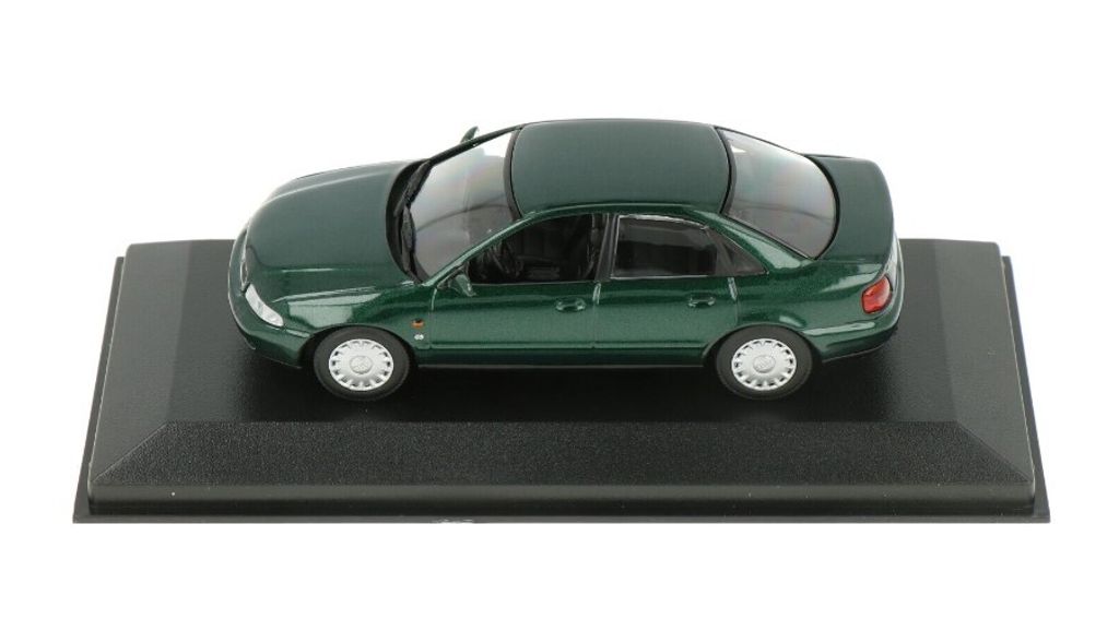 Maxichamps 940015001 Audi A4 1995 grün metallic 1:43 Produktbild 11
