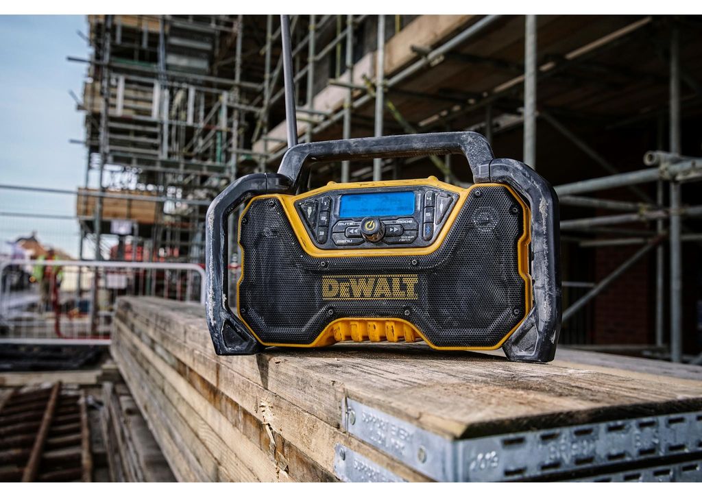 DeWalt Akku- und Netz Kompakt-Radio Produktbild 