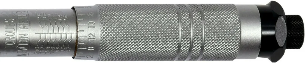 Clé dynamométrique 1/2 pouce 42–210 Nm en acier chrome-vanadium robuste - 34