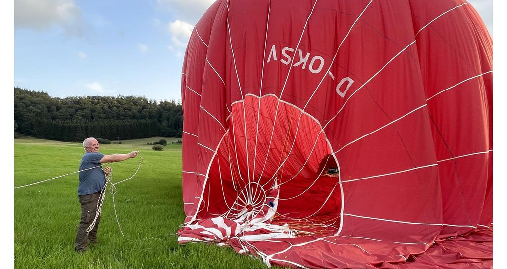 Jochen Schweizer Ballonfahrt Föhren; Erlebnis verschenken oder selbst erleben; Gutschein gültig für 1 Person Gruppengröße: 7-8 Personen Zusch...