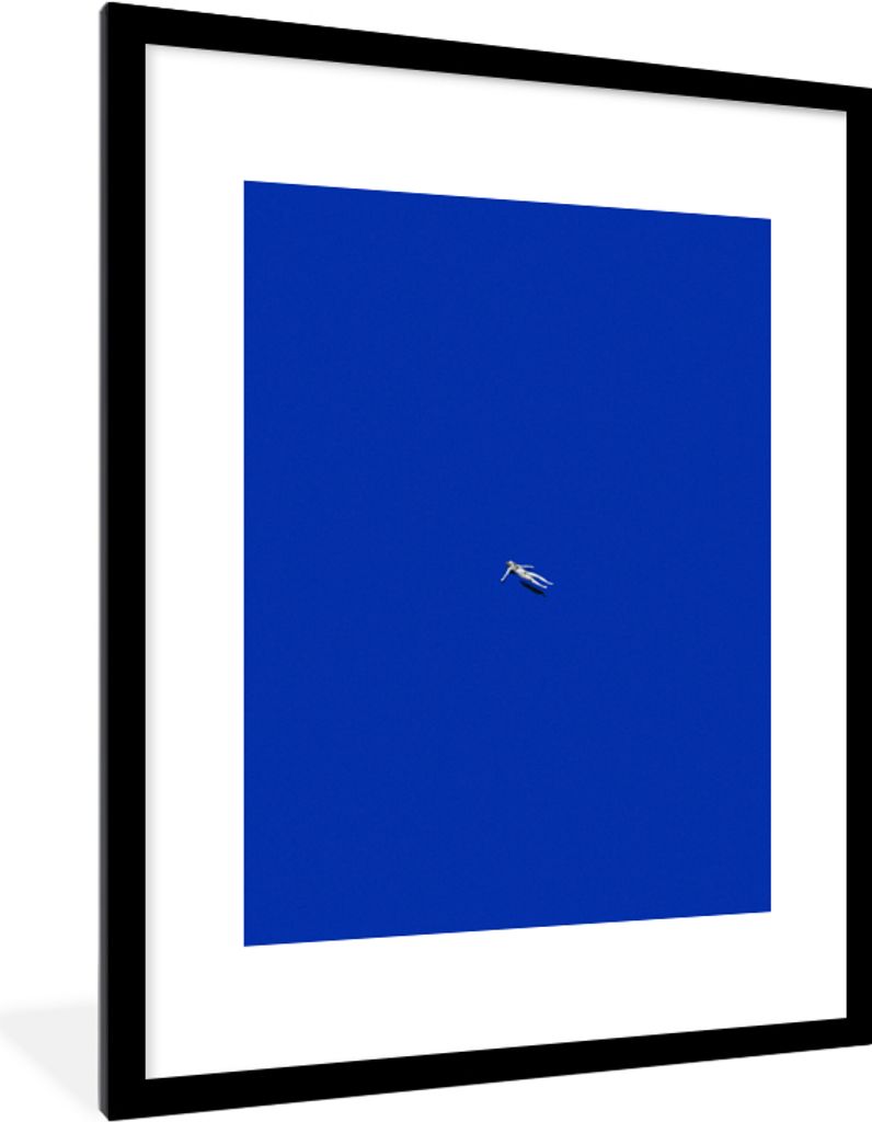 MuchoWow Gerahmtes Poster Vintage - Blau - Frau 60x80 cm - Poster mit Schwarzem Bilderrahmen Wandposter Rahmen Foto Bilder - Wohnzimmer - Dekorat...