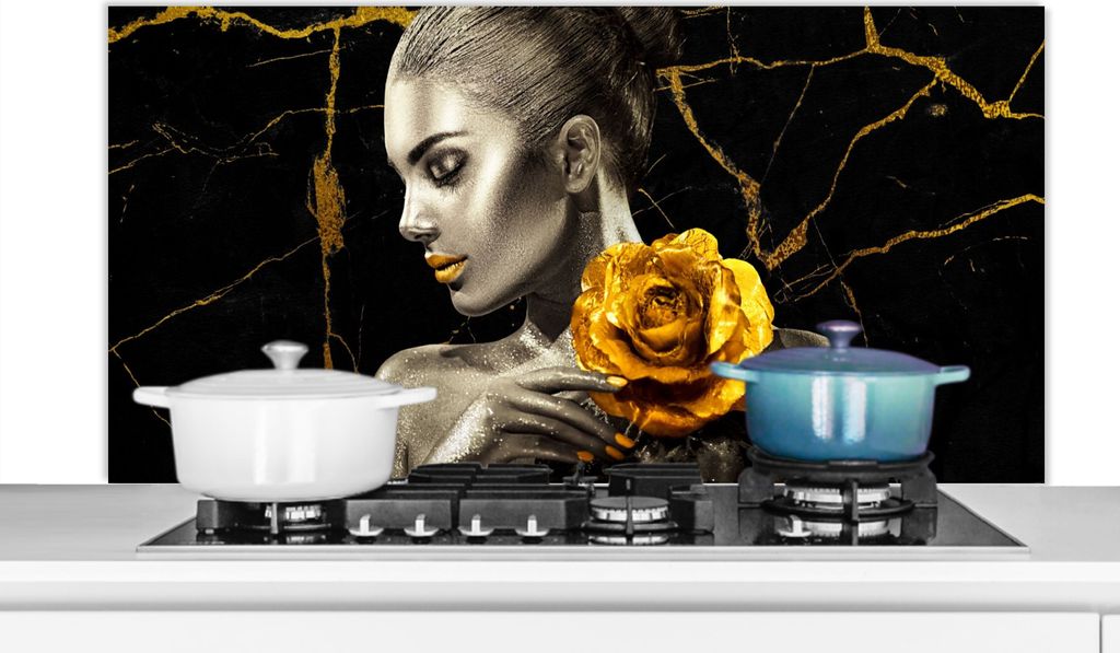 KitchenYeah Spritzschutz Küche - Küchenrückwand - Wandschutz für Herd und Spüle - Frauen - Rosen - Gold - Marmor 120x60 - Alu-Dibond (Alter...