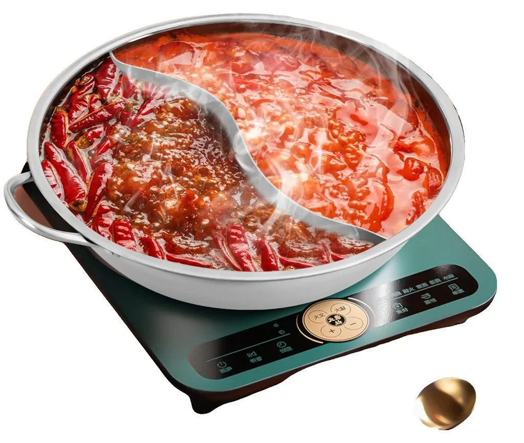 Marmite inox argentée avec fond diffuseur et couvercle en verre trempé
