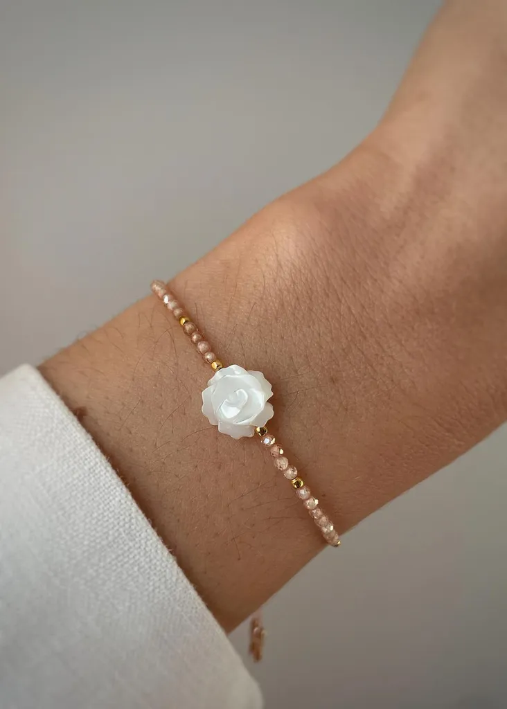 Bracelet Champagne en Zirconium et Nacre - Éclat Rose et Prospérité