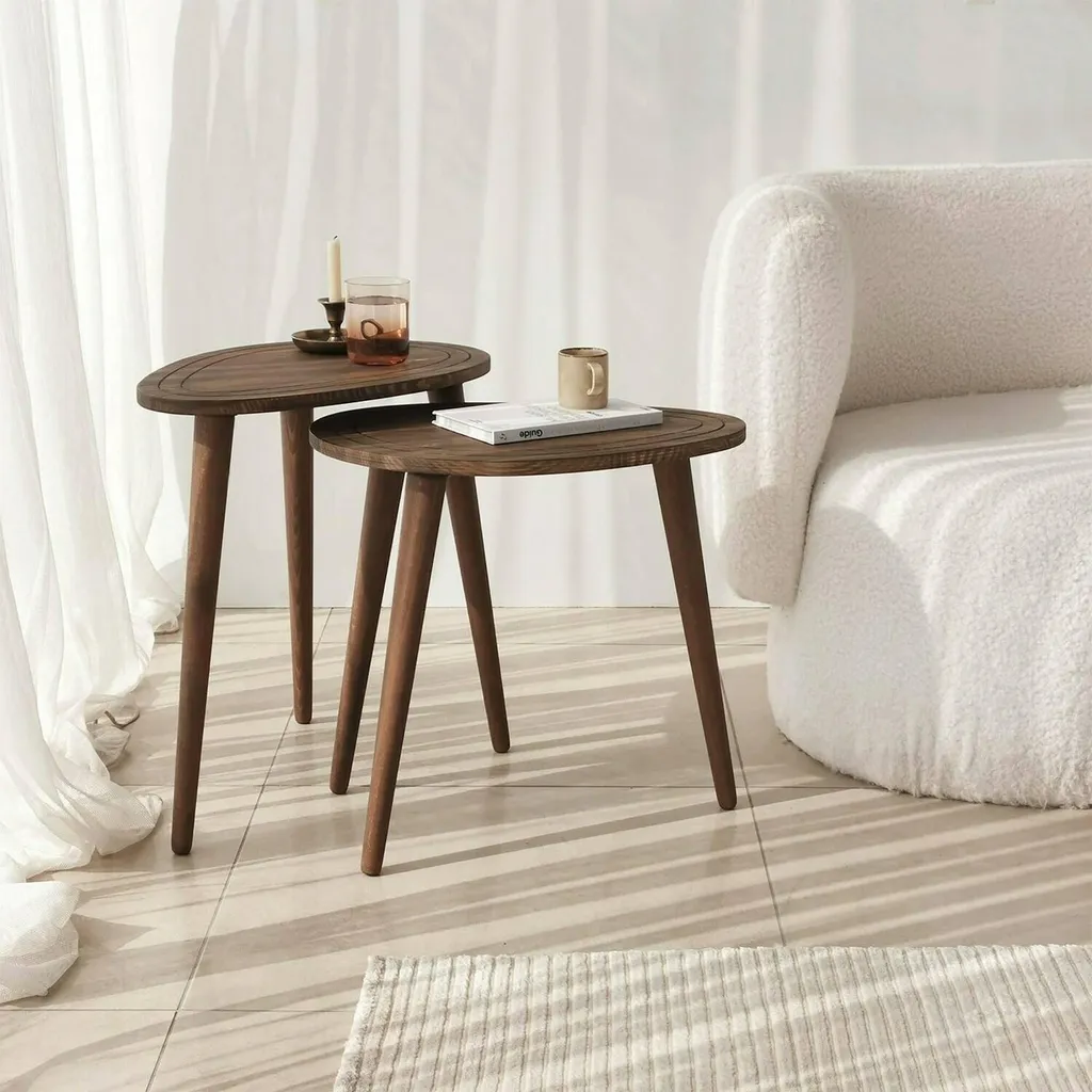 Table basse porte-revues Janequeo en bois de noyer marron chic et compacte