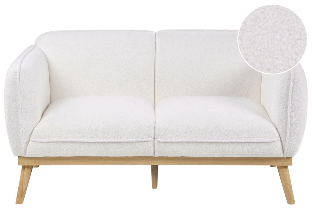BELIANI 2-Sitzer Sofa Weiß Bouclé Gepolstert mit Schmalen Armlehnen Holzbeine Dicke Nähte Freistehend Skandinavisches Wohnzimmer Polstersofa