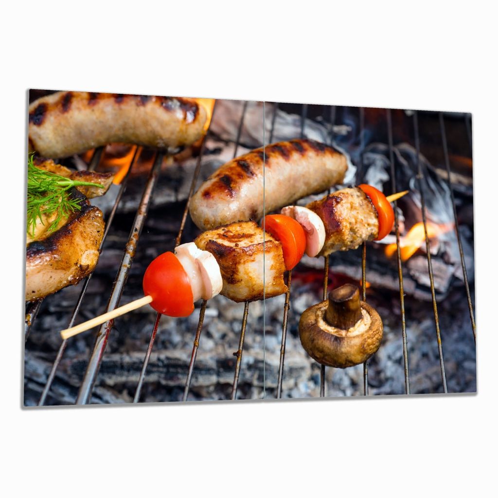 Wallario Herdabdeckplatte aus Glas, Größe 80 x 52 cm 2-teilig, Motiv Schaschlik und Würste auf einem Grill