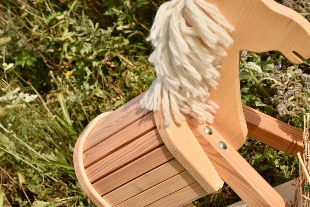 Kleines Reitpferd "Paula" aus Holz Produktbild 2