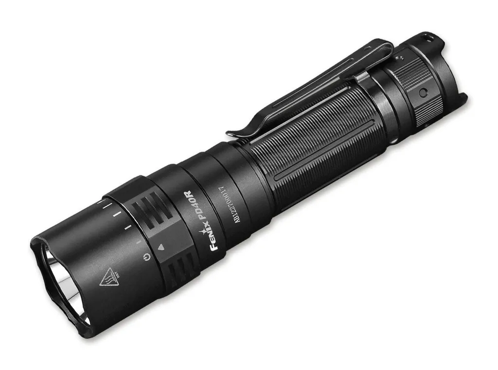 Éclairage de Sécurité Fenix PD40R V2.0 pour Randonnée et Travaux Nuit
