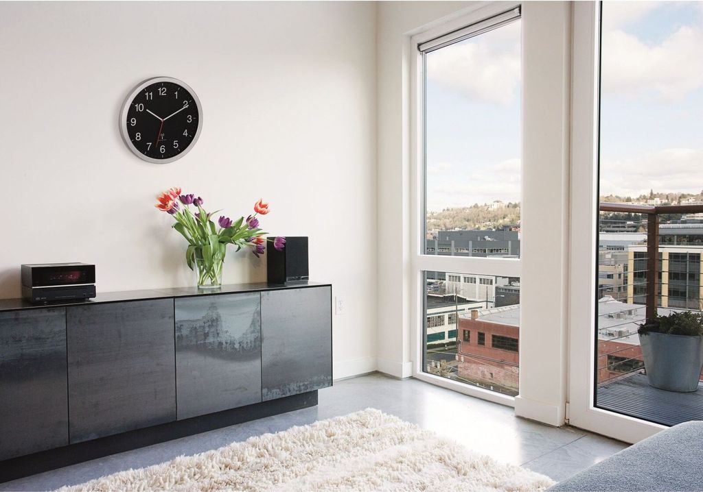 TFA Wandklok Analoog, 60.3547.20, Radioklok, Van Metalen Frame Met Koperkleurige Wijzers Design Petrol Groen