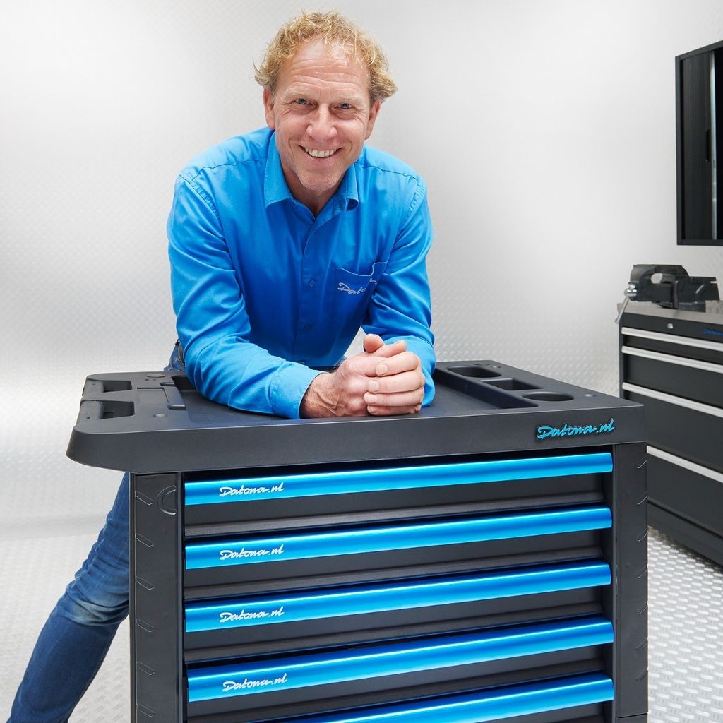 Bestückter Werkzeugwagen "Ultimate Pro" 7 Schubladen - 5 bestückt