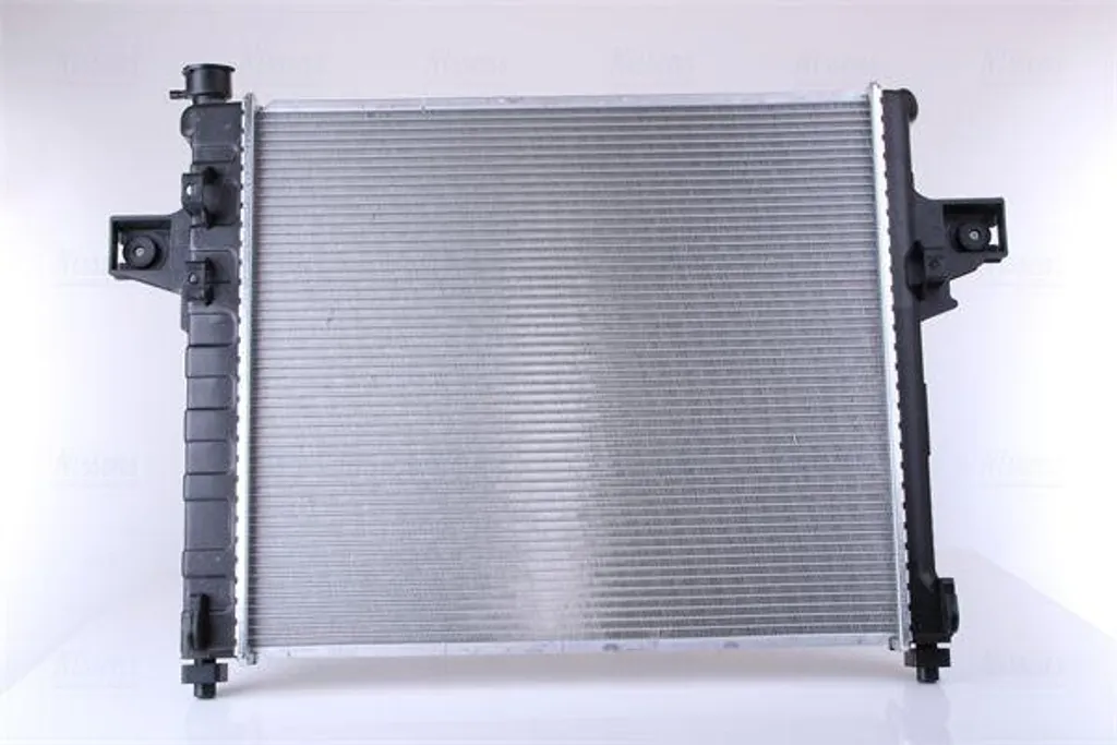 Radiateur de Refroidissement Moteur pour Cherokee - NISSENS 61023 Fiable