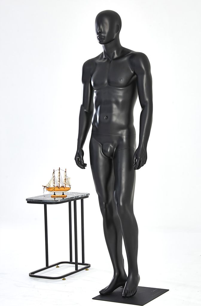 Schaufensterpuppe M24-8 schwarz Mann stehend schwarz matt lackiert Nase Mund geformt Schick und Elegant Hochwertig