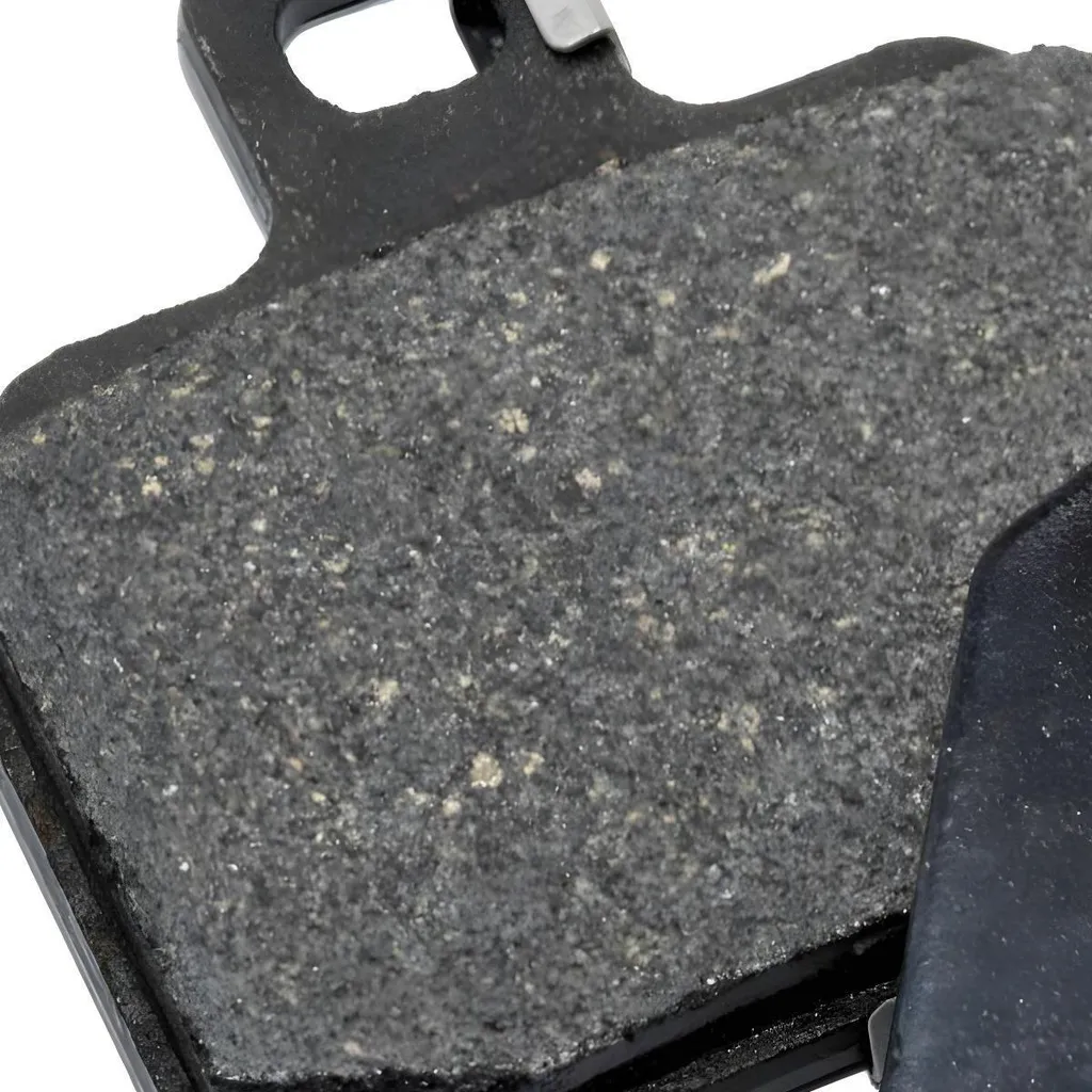 Plaquettes de Frein Arrière Brembo 647077 : Stop aux Bruits sur Piaggio Beverly