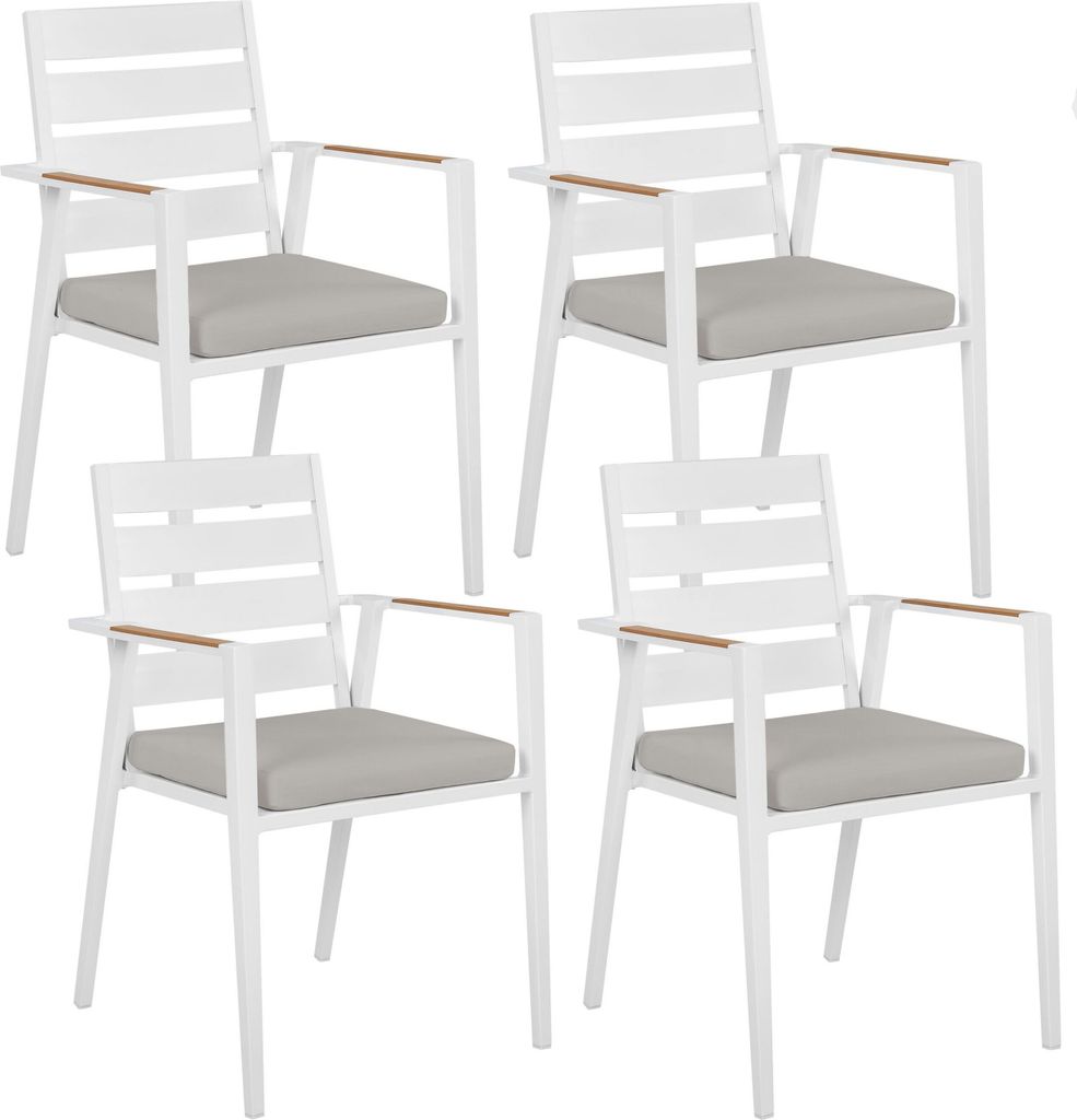 BELIANI Gartenstuhl 4er Set Weiß Aluminium mit Sitzkissen Grau Stoff Armlehnen Holzoptik Stapelbar Modern Outdoor Indoor Terrasse Balkon Ausstattung