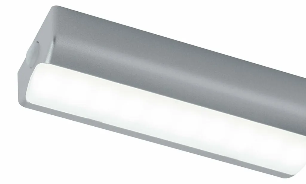 Lampe LED Sans Fil à Pile : Finissez-en avec les Placards Sombres de 10 cm