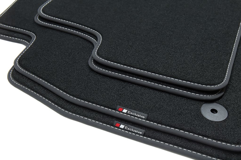 Exclusive Design Fußmatten passend für Mazda MX-30 ab Bj. 2020-, Naht:Silber. Deluxe Velours