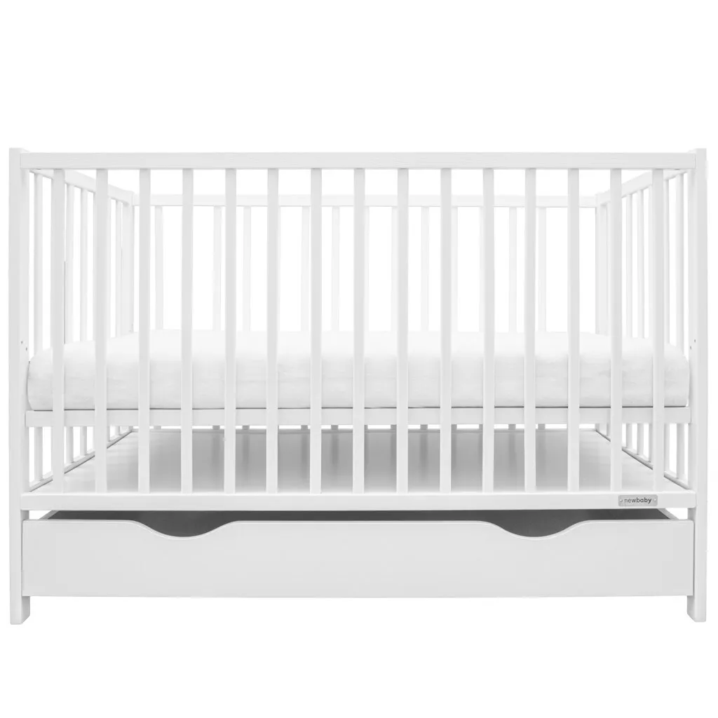 Lit de bébé blanc 60x120 New Baby BASIC idéal pour optimiser l'espace