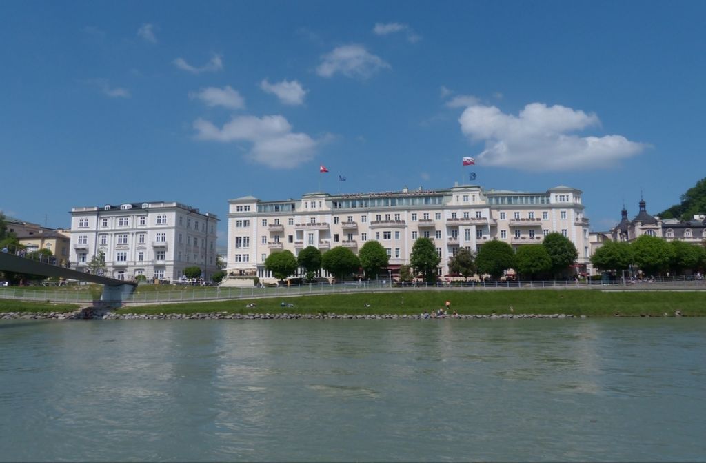 hansepuzzle 50370 - Hotel Puzzle, 500 Teile, Hintergründe, 46,0 x 30,0cm mit hochwertiger Aufbewahrung, Kartonbox und wiederverschließbarem Beutel