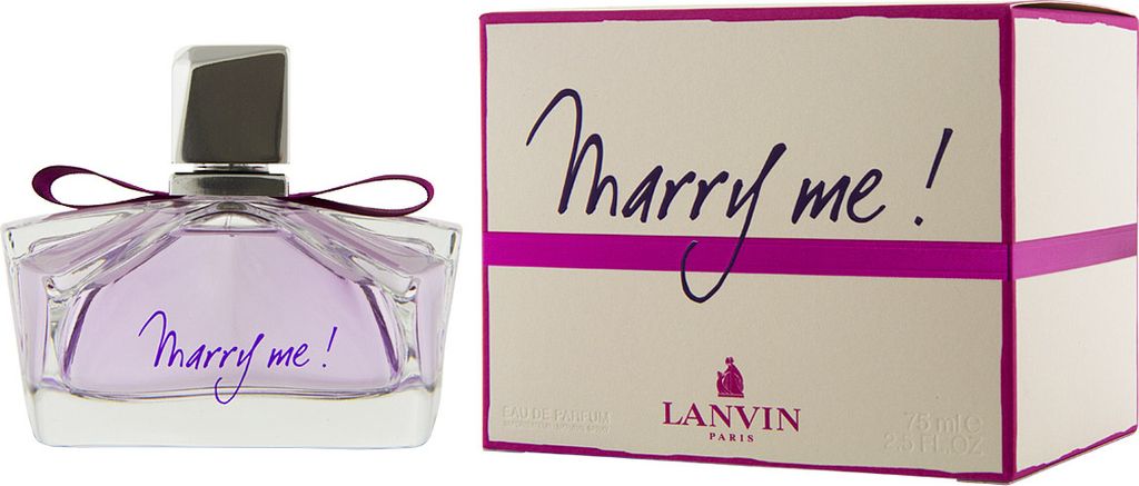 A perfume bottle and its box are displayed side-by-side against a white background.