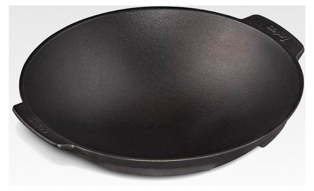 Wok schwarz aus massivem, emailliertem Gusseisen, gute Hitzeverteilung, Seitengriffe, passend für viele Switch Grid-Roste, B38 x L35 x H10 cm