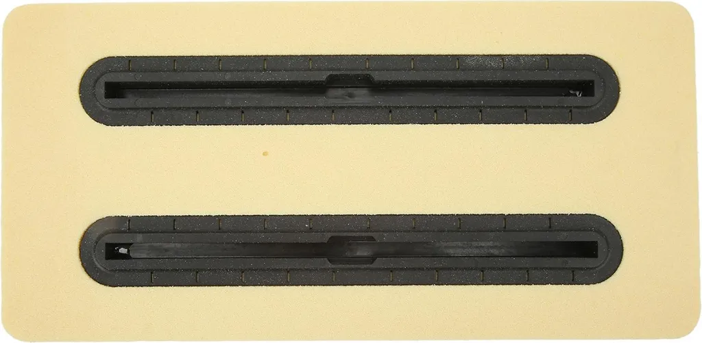 Boîtier de Rail Foil PVC Noir Haute Densité pour Planche de Surf et SUP