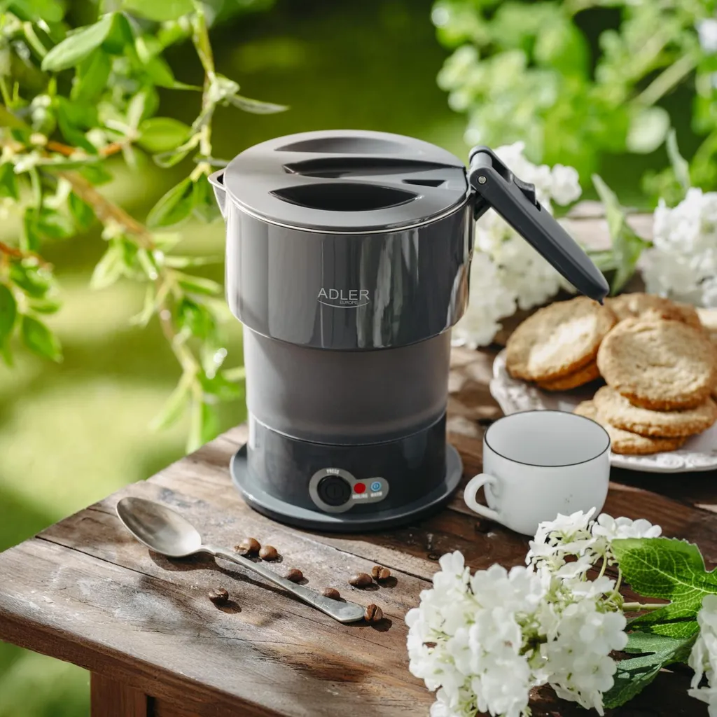 Bouilloire pliable ADLER AD 1377 g grise : la solution gain de place 0,6L - 11