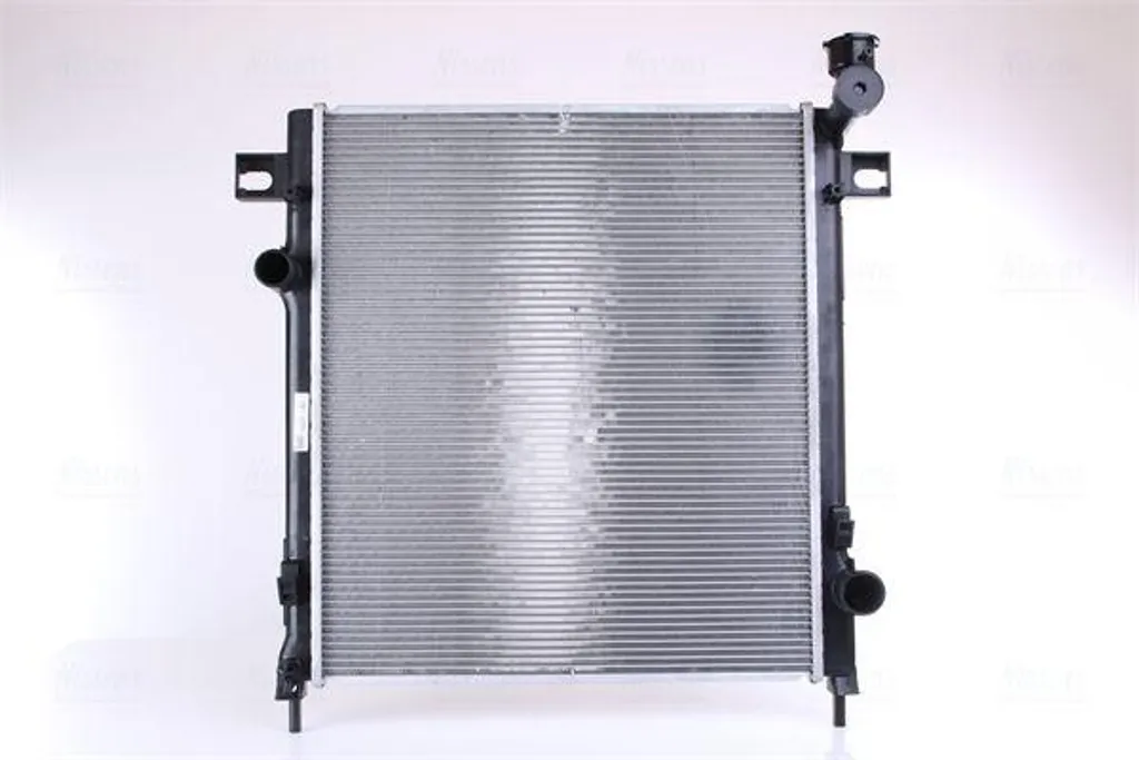 Radiateur moteur pour Jeep Cherokee : NISSENS 61035 remplace l'OE 68033227AA