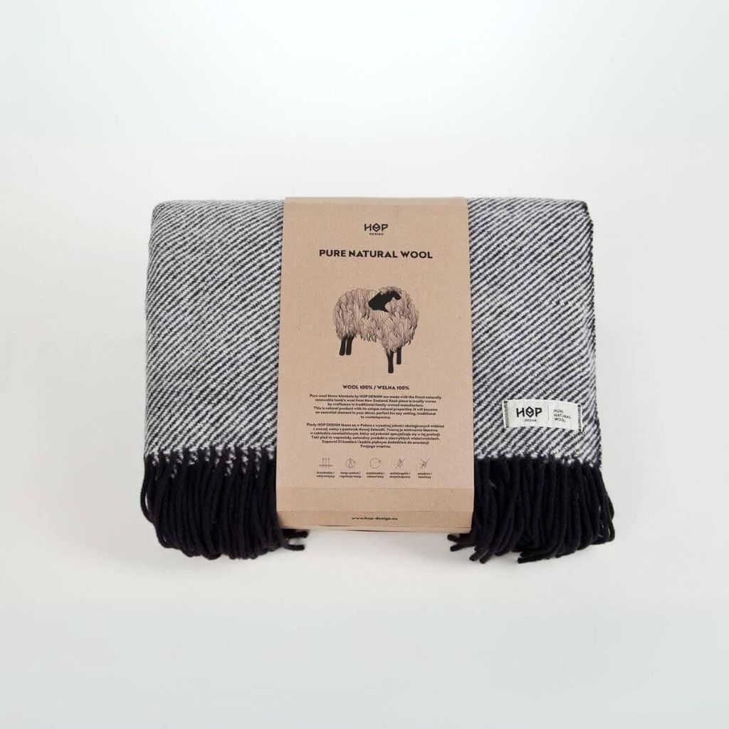 HOP DESIGN Wolldecke - RURU (schwarz)