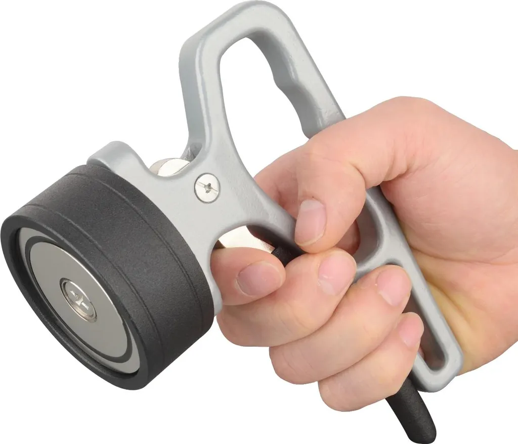 Outil de récupération magnétique télescopique et poignée ergonomique