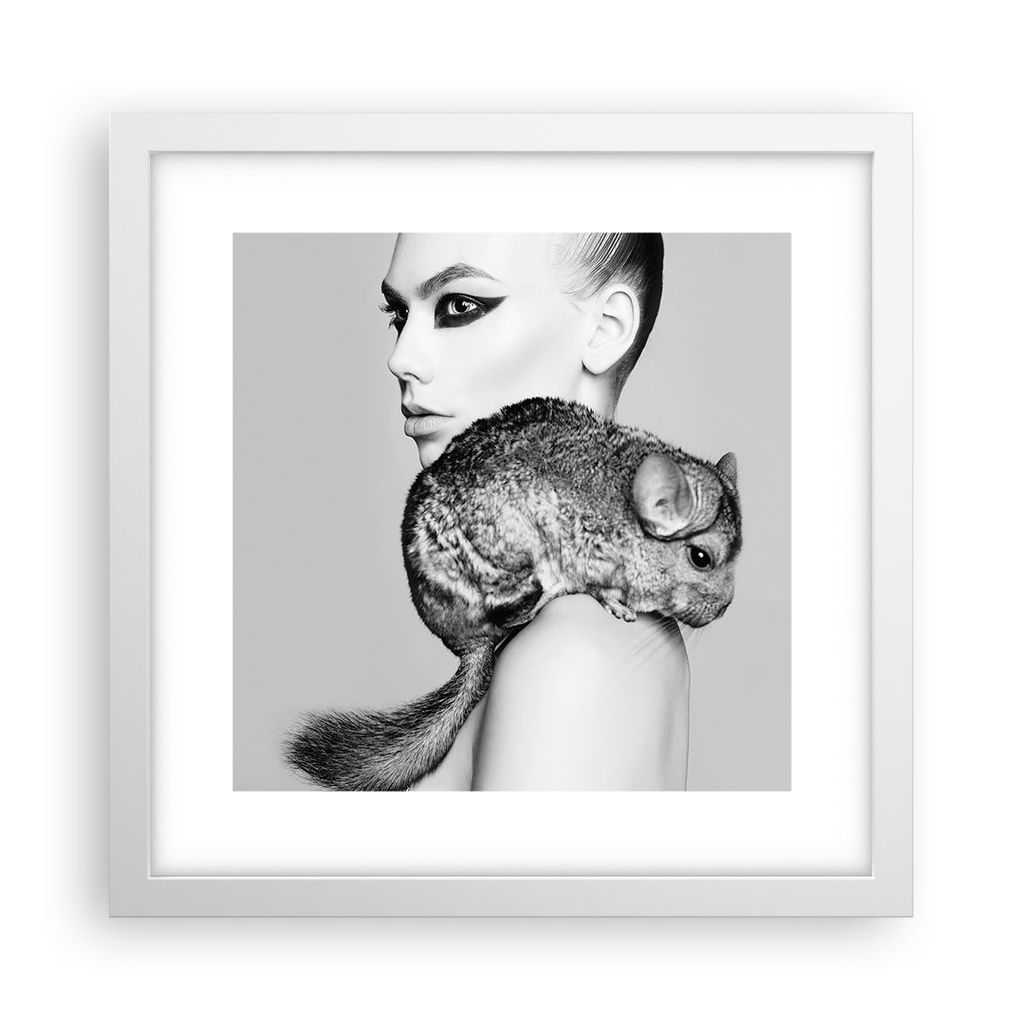 Gerahmtes Poster - Weißer Rahmen - Chinchilla Frau Porträt - 30x30 cm - Wand Bild - Wanddeko - Wandbilder - Kunstposter - Wandposter - Bilderrahm...
