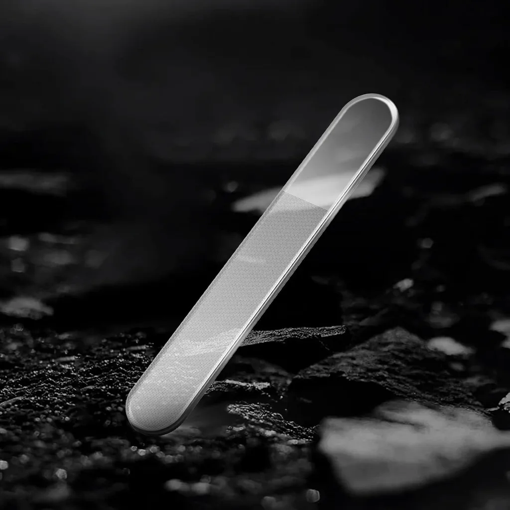 Pince coupe-ongles ergonomique en inox avec réservoir anti-projection