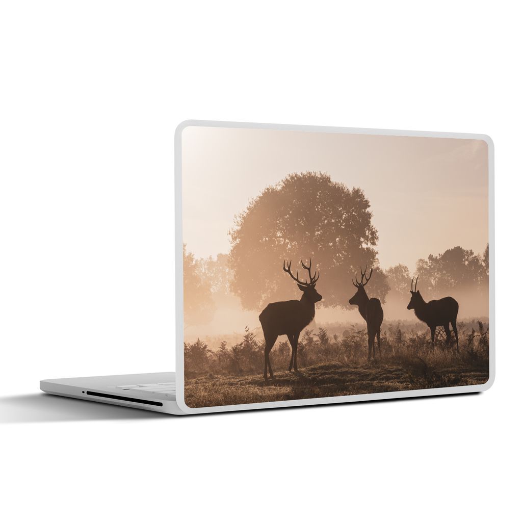 MuchoWow Laptop Aufkleber Sticker Cover Hirsche - Nebel - Wald 40x30 cm - Laptop Dekoration - Selbstklebend